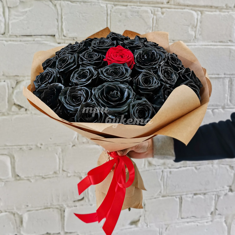 Букет «Островок в черном море» (на фоне стены)