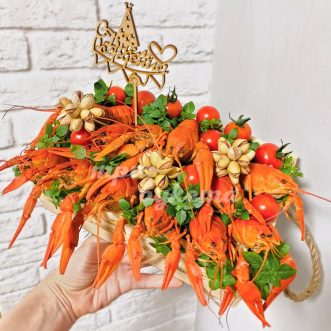 Раки и томаты на день рождения